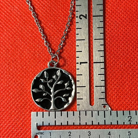 Ralph Waldo Emerson Friend Quote with Tree Round Silver Tone Pendant Necklace - Picture 4 of 5